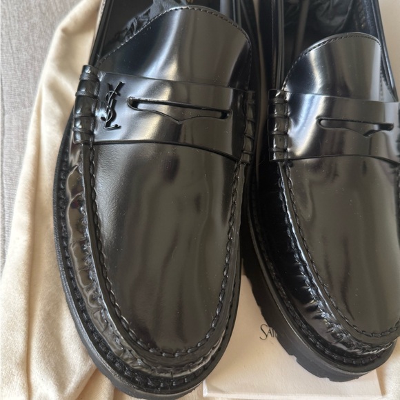 Saint Laurent Black Leather Le Loafer Penny Loafers - Picture 7 of 17